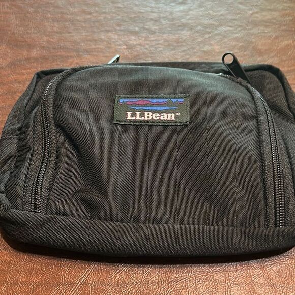 L.L. Bean Handbags - L.L. Bean Adv Belt Pouch Black